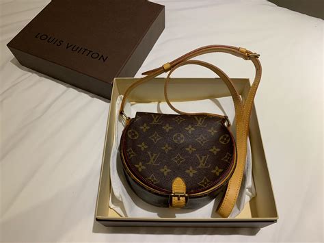 louis vuitton sling pack